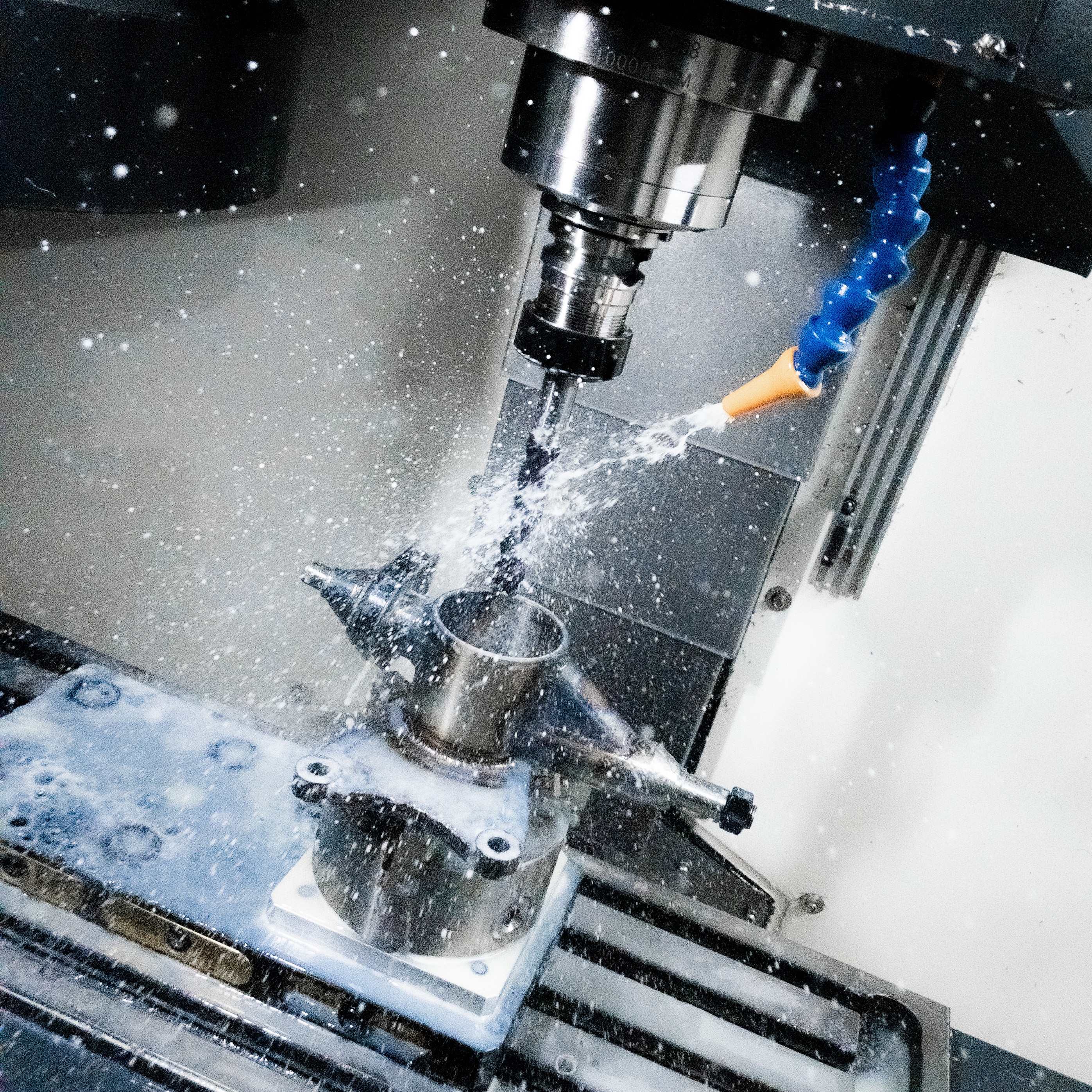 CNC Mill with a large endmill